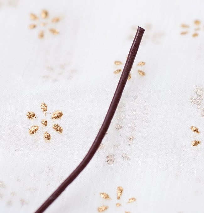 牛革紐 切り売り - 太さ:1.5mm〔茶色〕の写真革紐,手芸,革ひも,レザー,革ヒモ,牛革,アクセサリー材料