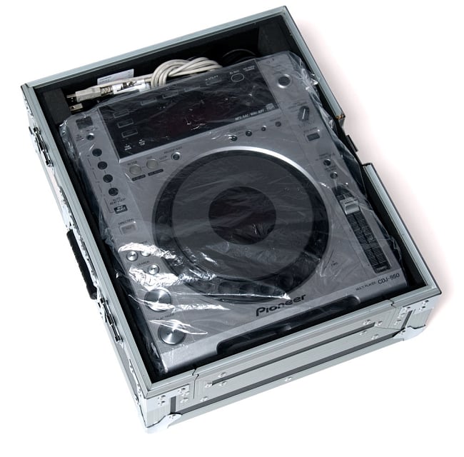 Pioneer CDJ-850-w 2台セット [レンタル・片道送料込] 6 - 運搬中の水濡れ、ホコリの影響を少しでも減らすため、この様にビニールで包んで発送させていただきます。