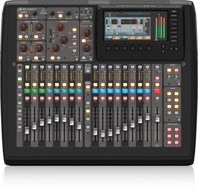 X32 COMPACT デジタルミキサー - BEHRINGER(ベリンガー) [レンタル・片道送料込]の写真1枚目です。こちらのX32 COMPACT デジタルミキサー のレンタルですミキサー,イベント,レンタル,DJ機材,DJ機器