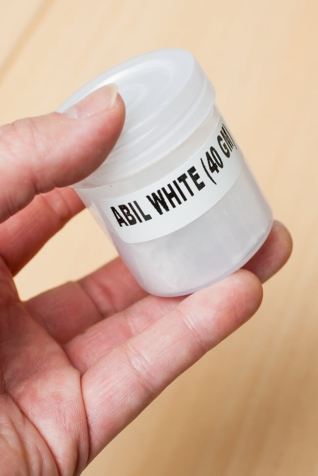 クムクムパウダー - Abil White 3 - 便利なボトルでお届けします。