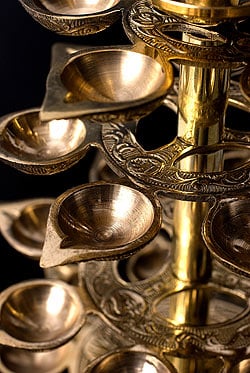 儀式「Aarti」に用いられるオイルランプ 7段【45cm】 - サブ4