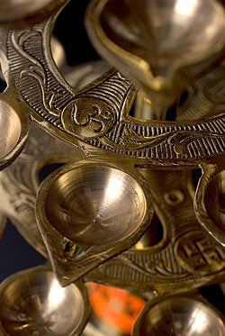 儀式「Aarti」に用いられるオイルランプ 7段【45cm】 - サブ5