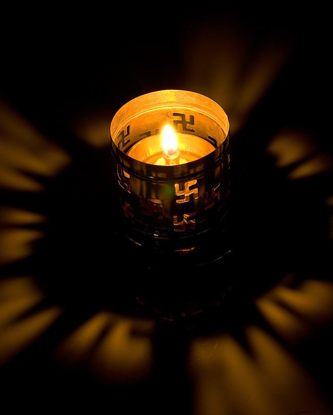 シェード付きオイルランプ 【8cm】 6 - シェードを一段つけた状態での使用例です