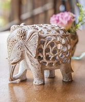 象の中に象がいる！ ソープストーン入れ子彫刻(約12cm)の商品写真