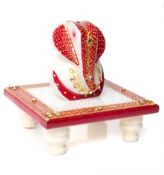 マーブルストーンのガネーシャ - 台座付きの商品写真