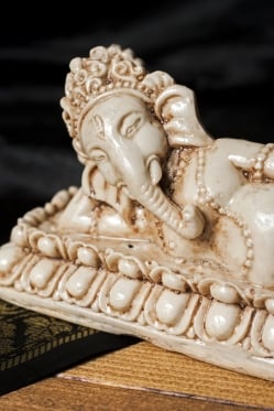 スリーピング ガネーシャ ホワイト[19cm] - サブ2