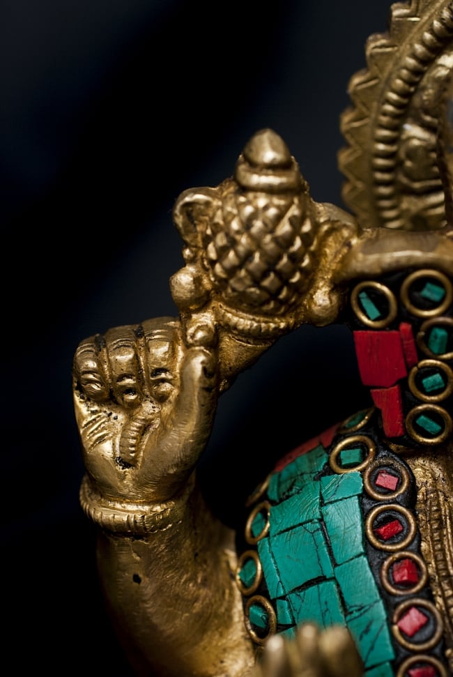 【一点もの】緑青石装飾のガネーシャ[高さ：20.5cm] 8 - 右手の様子です。