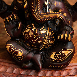 手彫り模様のあぐらガネーシャ像[11.5cm] - サブ5