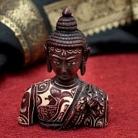 手彫り模様の半身ブッダ像[10cm]の商品写真
