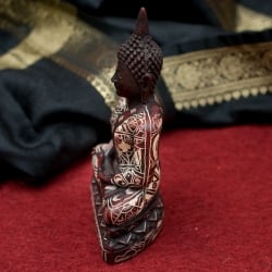 手彫り模様のブッダ像[16.3cm] - サブ2