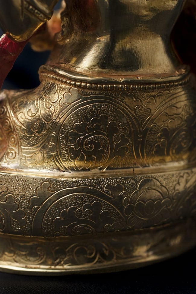 大聖歓喜天（ガネーシャ） 銅造鍍金仕上げ - 20cm 16 - 細かな唐草模様が美しいですね。