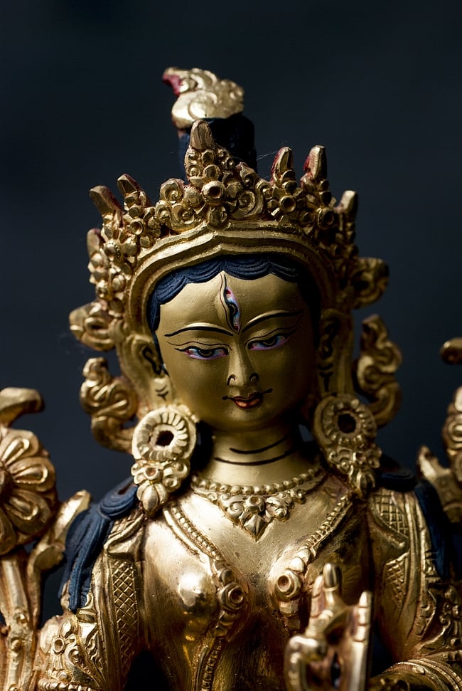 白多羅菩薩（ホワイト・ターラー） 銅造鍍金仕上げ - 21.5cm 3 - 額には第三の眼があります。