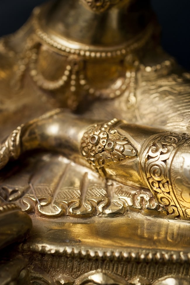 多羅菩薩（ターラー） 銅造鍍金仕上げ - 33cm 15 - 細かなところにも彫り込みが行われています。