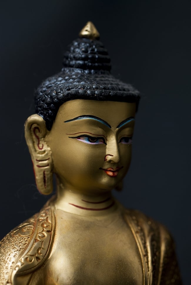 阿弥陀仏（ブッダ・アミタバ） 銅造鍍金仕上げ - 21cm 6 - 別の角度からみてみました。