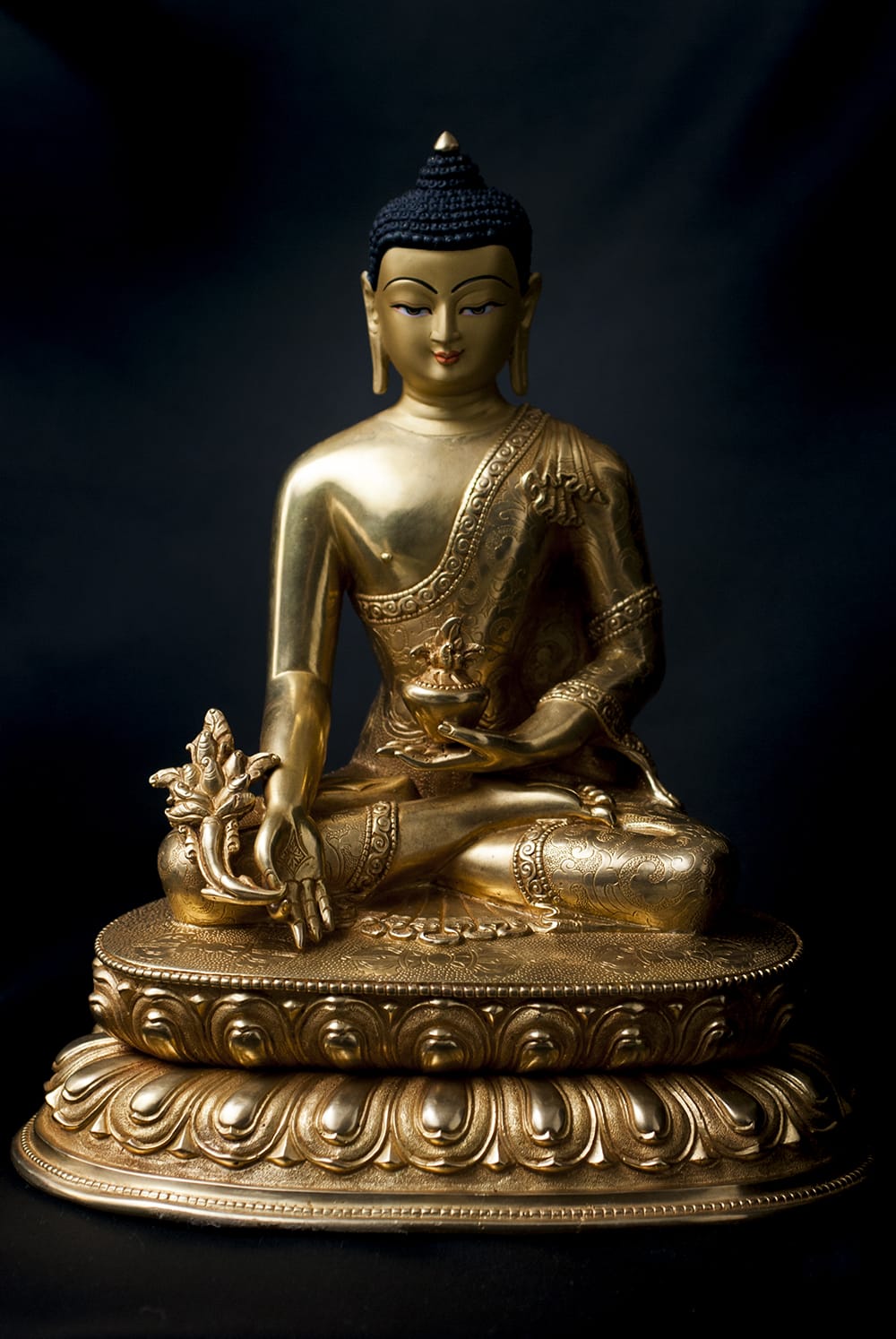 【送料無料】 薬師如来（バイシャジヤ グル） 銅造鍍金仕上げ 28.5cm / メディシン ブッダ 神像 仏像 チベット 密教 ブッダ像 エスニッ