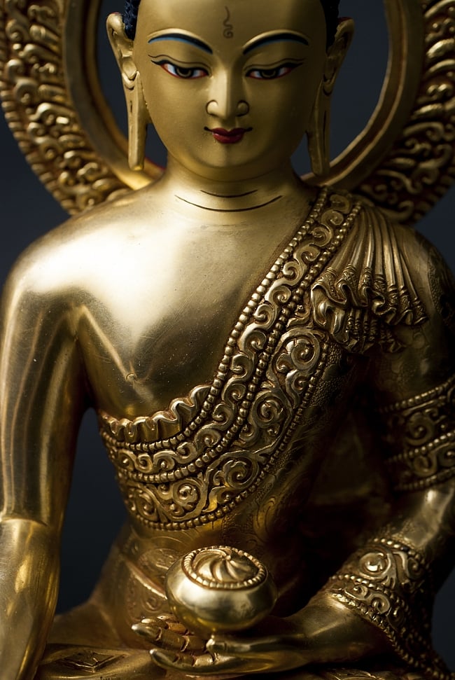 仏陀（ブッダ） 銅造鍍金仕上げ - 32cm 8 - 滑らかで豪奢な造形です。