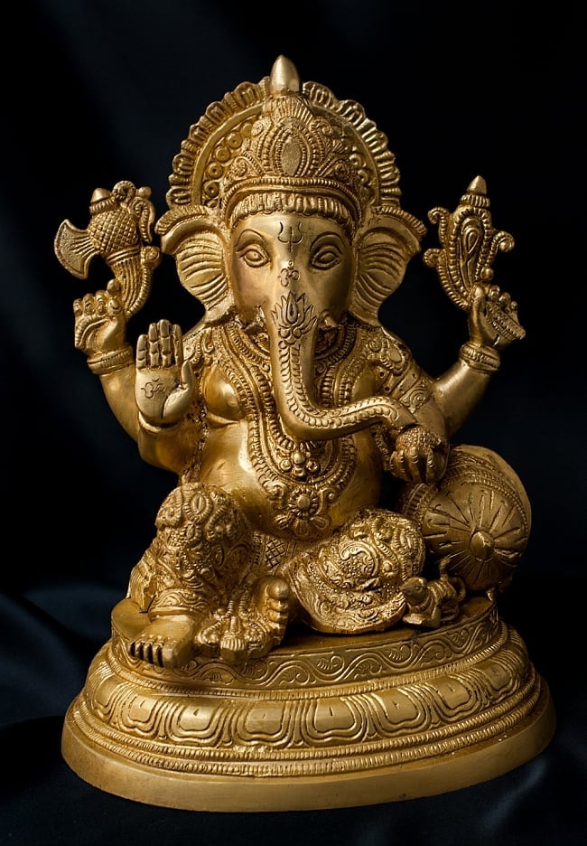 ブラス製 座りガネーシャ像[26cm]の写真1枚目です。重厚なインドの神像です。ガネーシャ像,ブラス製,ヒンドゥー,神様像