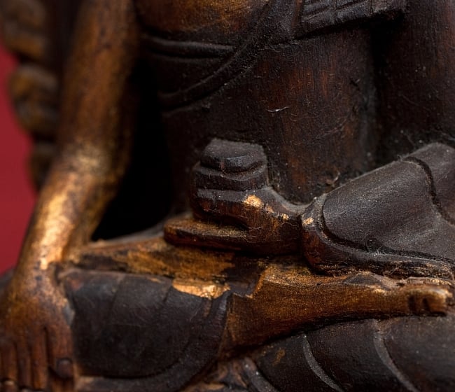 [一点もの]木彫りの仏陀（ブッダ） - 18cm 3 - 薬入れの部分をアップにしました