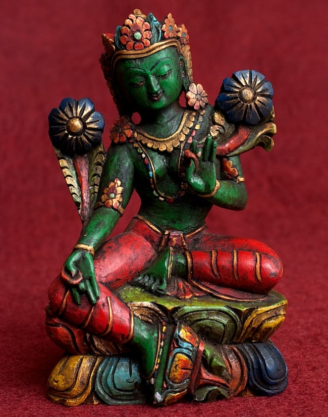 [一点もの・訳あり]木彫りのグリーン・ターラー - 25.5cmの写真1枚目です。一刀一刀、ネパールの人々が手彫したターラ仏像になります一点もの,木彫り,アンティック,ターラ,ターラー,仏陀,ブッダ,仏像,神像