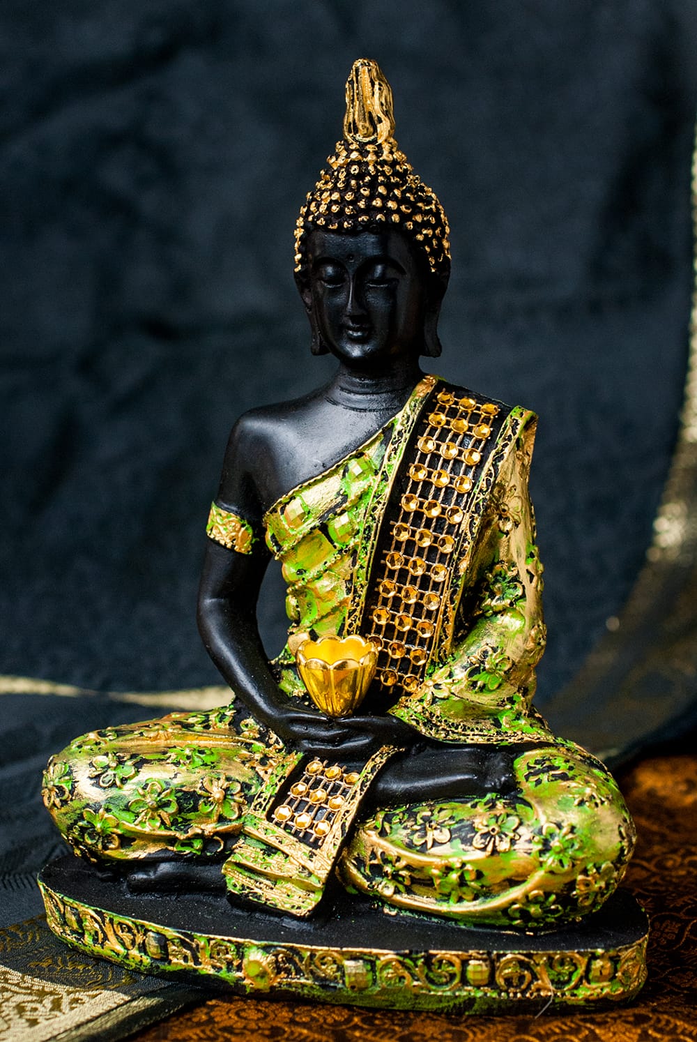 ブッダ像ー金張り  Buddha StatueーGold Ｐlated ブッダ像ー金張り Buddha StatueーGold Ｐlated
