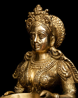 ブラス製 ディワリ・ラクシュミー像 (大型 高さ:約56.5cm) - サブ3