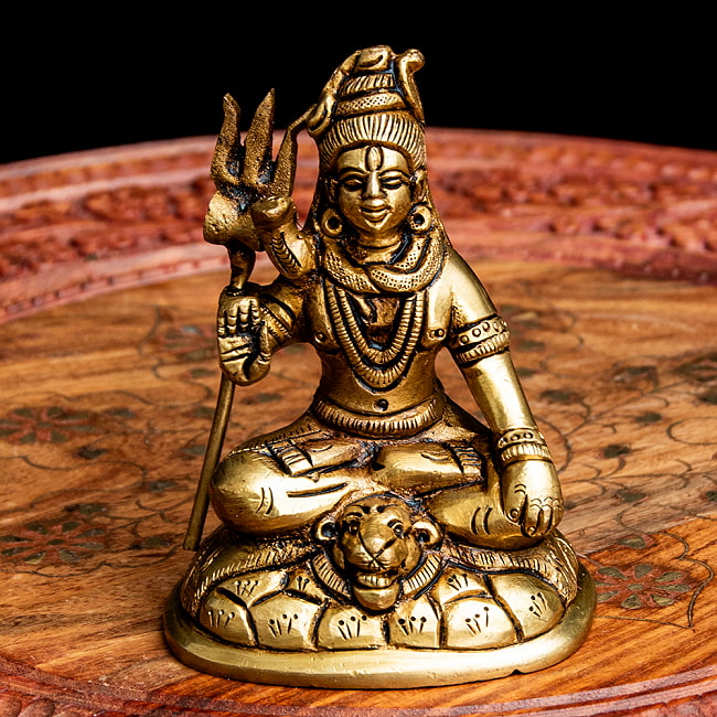 ブラス製 シヴァ坐像 - 11cmの写真1枚目です。シヴァの坐像です。シバ,ナタラジ,