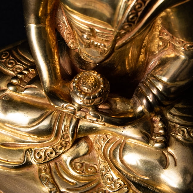 阿弥陀如来（ブッダ・アミターバ） 銅造鍍金仕上げ - 22.5cm 9 - お手元の様子です。