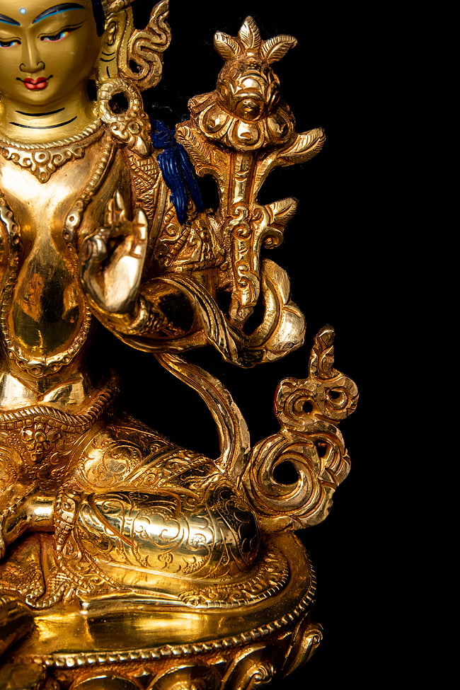 緑多羅菩薩（グリーンターラー） 銅造鍍金仕上げ - 22.5cm 7 - 衣をまとった様子も美しく表現されています。