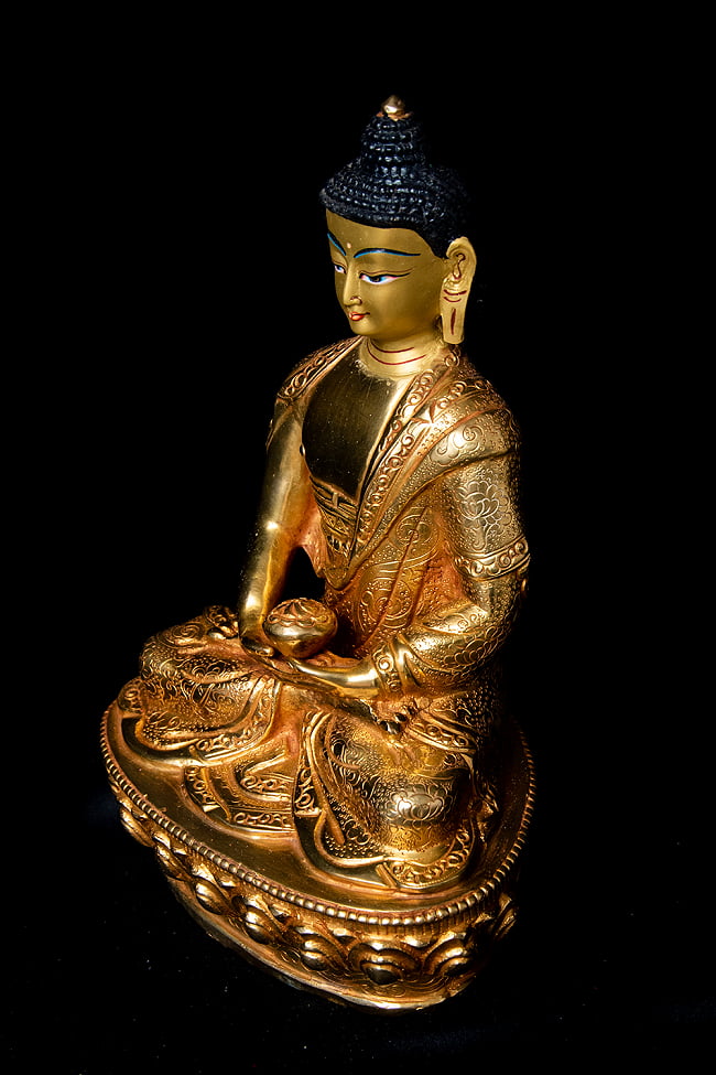 阿弥陀仏（ブッダ・アミタバ） 銅造鍍金仕上げ - 20cm 12 - 角度を変えて見てみました。