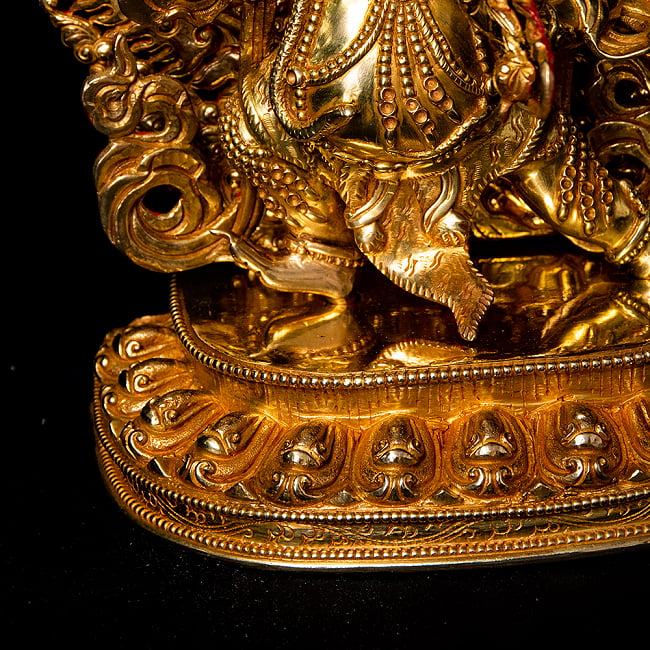 金剛手菩薩（ヴァジュラ・パニ） 銅造鍍金仕上げ - 高さ33cm 9 - 台座部分を見てみました。