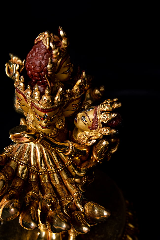 大悲空智金剛（ヘーヴァジュラ） 銅造鍍金仕上げ - 30cm 14 - 愛と怒りの入り混じった異様な表現です。