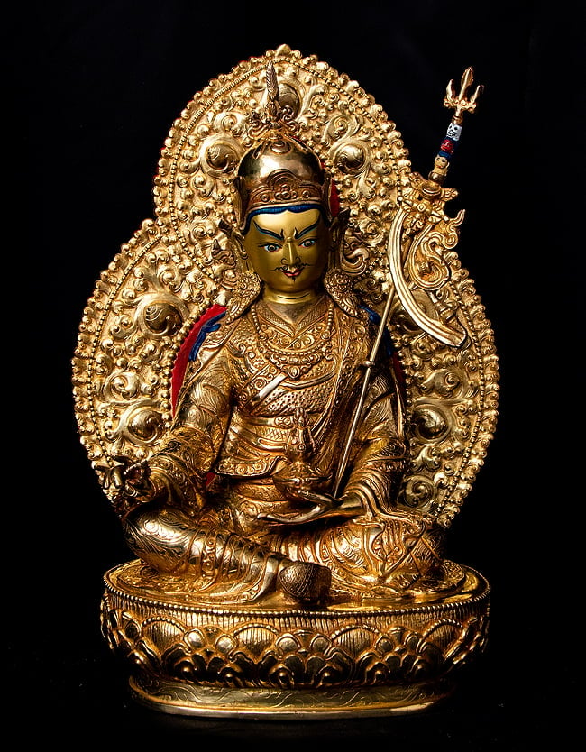蓮華生大師（パドゥマ・サムバヴァ・グル） 銅造鍍金仕上げ - 38cmの写真