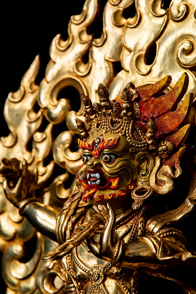 金剛手菩薩(ヴァジュラ・パニ) 銅造鍍金仕上げ - 高さ37cm 12 - 迫力のある神像です。