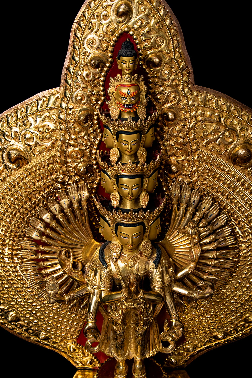 整理品　仏教美術　千手観音像　銅製　高さ38.5㎝白砡