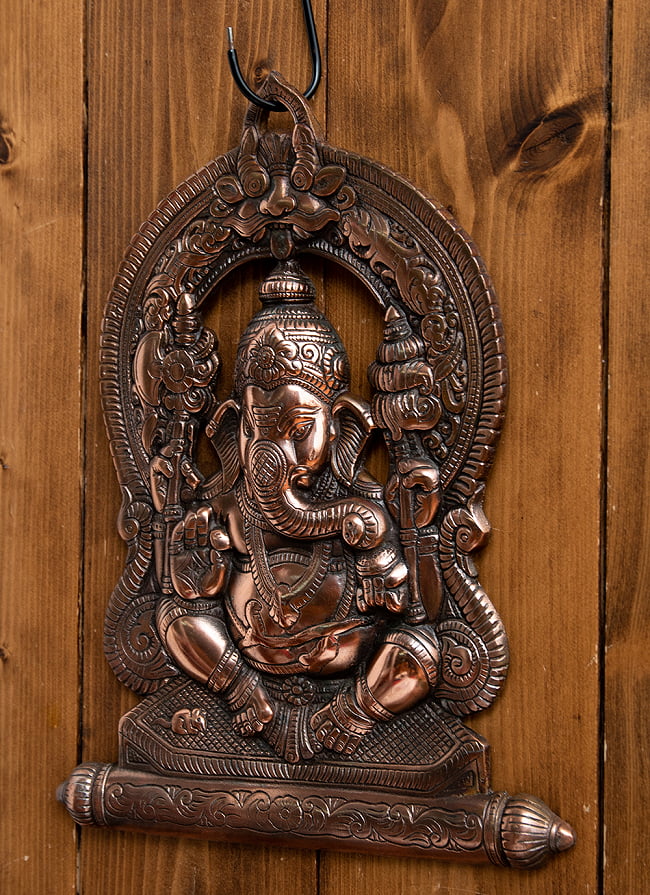 〔壁掛けタイプ〕インドの神様ウォールハンギング -ガネーシャ 35cm 3 - 立体的な造形になっています。