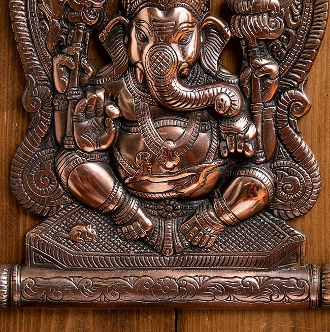 〔壁掛けタイプ〕インドの神様ウォールハンギング -ガネーシャ 35cm 7 - 細部を見てみました。