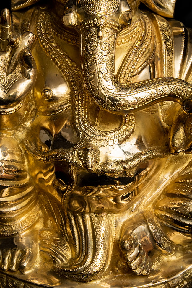 金運と幸運の神様 ガネーシャ像 [特大サイズ・約89cm] 7 - 豊かな腹部の造形です。