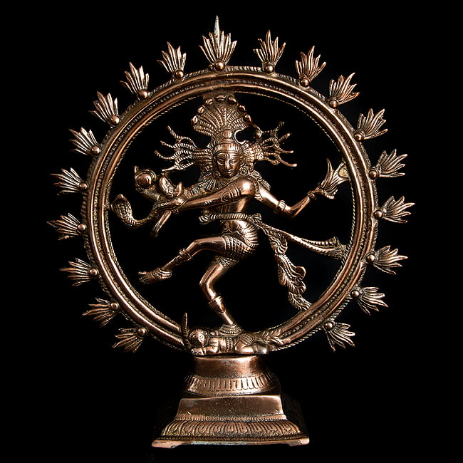 ダンシング・シヴァ（33cm）の写真1枚目です。創造と破壊をなす神、シヴァ。インドにおいてもっとも重要な神の一柱です。シヴァ,シヴァ像,神様像,ナタラジ,ヒンドゥー教,ナタラージャ,パシュパティ,shiva