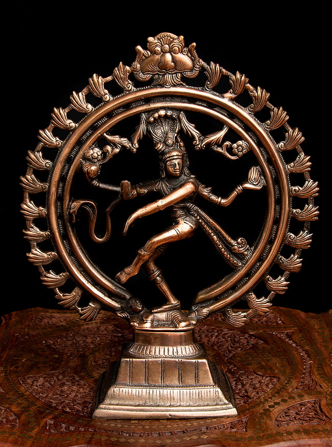 ダンシング・シヴァ（42cm）の写真1枚目です。創造と破壊をなす神、シヴァ。インドにおいてもっとも重要な神の一柱です。シヴァ,シヴァ像,神様像,ナタラジ,ヒンドゥー教,ナタラージャ,パシュパティ,shiva