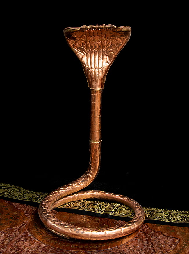 聖なる蛇 ナーガ 銅製 34cmの写真1枚目です。聖なる蛇、ナーガの神像です。ナーガ,リンガ,ヨニ,シヴァ,コブラ