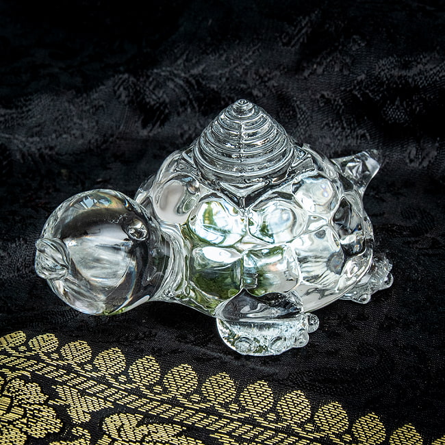 インドの神様 ガラス製ペーパーウェイト - カチュワヤントラ 10.5cmの写真1枚目です。透明感の美しいガラスのペーパーウエイトです。文鎮,kachwa,神様像,ヒンドゥー教,インド神様