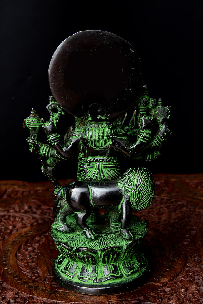 獅子を従えるガネーシャ - 高さ23.5cm 11 - 背面の様子です。