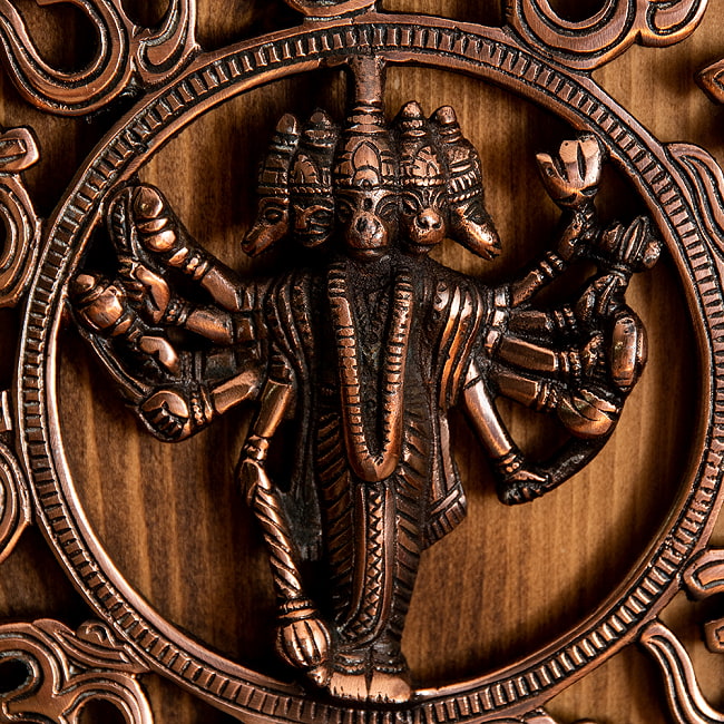 〔壁掛けタイプ〕インドの神様ウォールハンギング オーン・ハヌマーン 23cm 2 - 拡大写真です