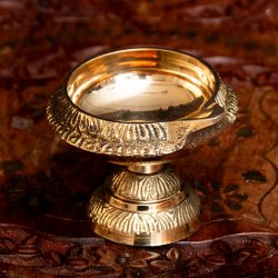 台座付き ディア・オイルランプ 直径約5.5cm  高さ約4.5cm(TI-RSDL-1593)