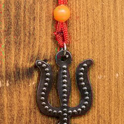 〔ストラップタイプ〕インドの神様ウォールハンギング - シヴァ三叉・オーン・スワスティカ 約9.5cm - サブ2