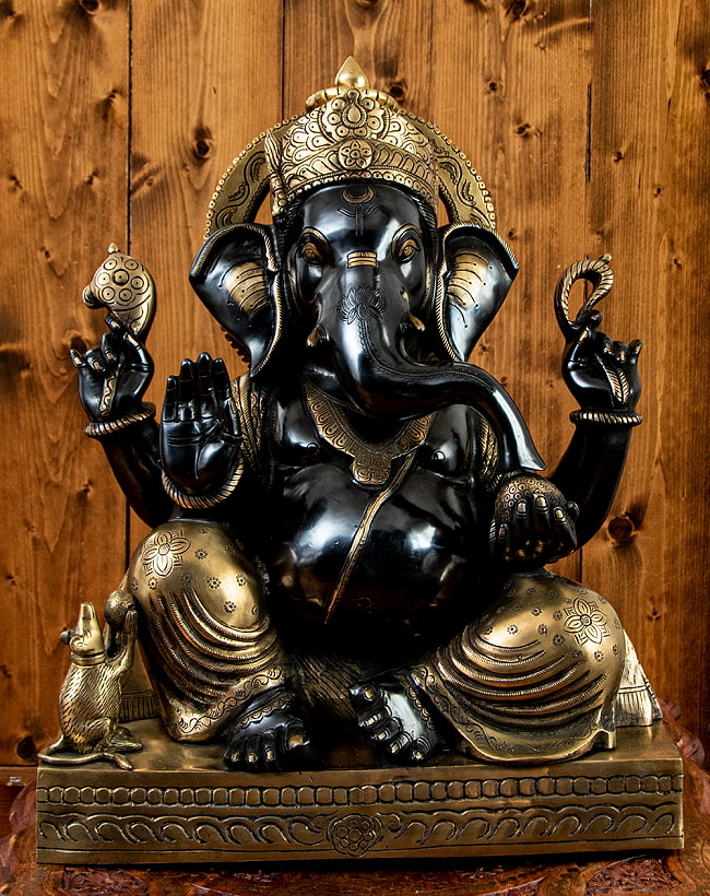真鍮黒塗仕上げ ガネーシャ神像 ブラス製 52cmの写真1枚目です。重厚なインドの神像です。ガネーシャ像,ブラス製,ヒンドゥー,神様像