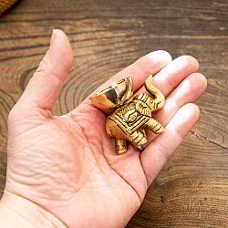 ブラス製 ミニボウル付きエレファント像[6cm] - サブ5