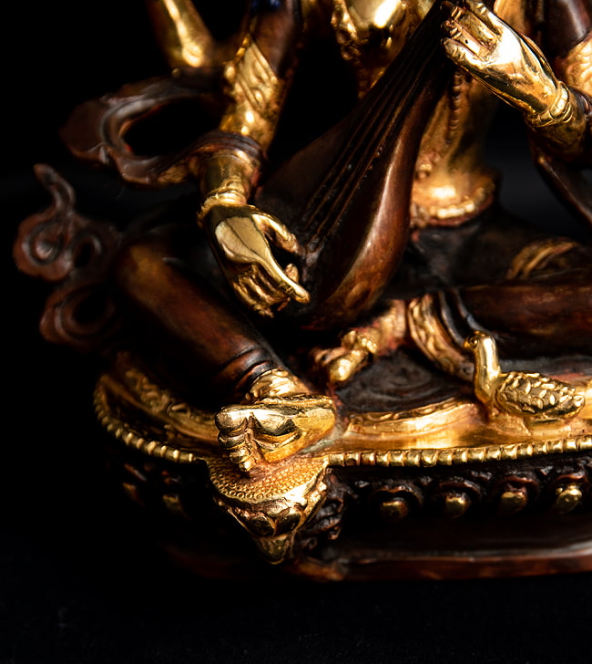 弁財天（サラスヴァティ） 銅造鍍金仕上げ - 16cm 10 - 細部まで丁寧に作り込まれています。