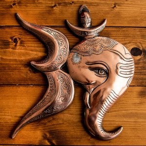 〔壁掛けタイプ〕オーン・ガネーシャ 31cm インドの神様ウォールハンギング
