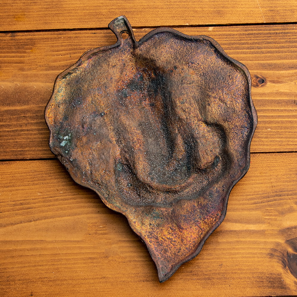 壁掛けタイプ〕リーフ・ガネーシャ 26.5cm インドの神様ウォール